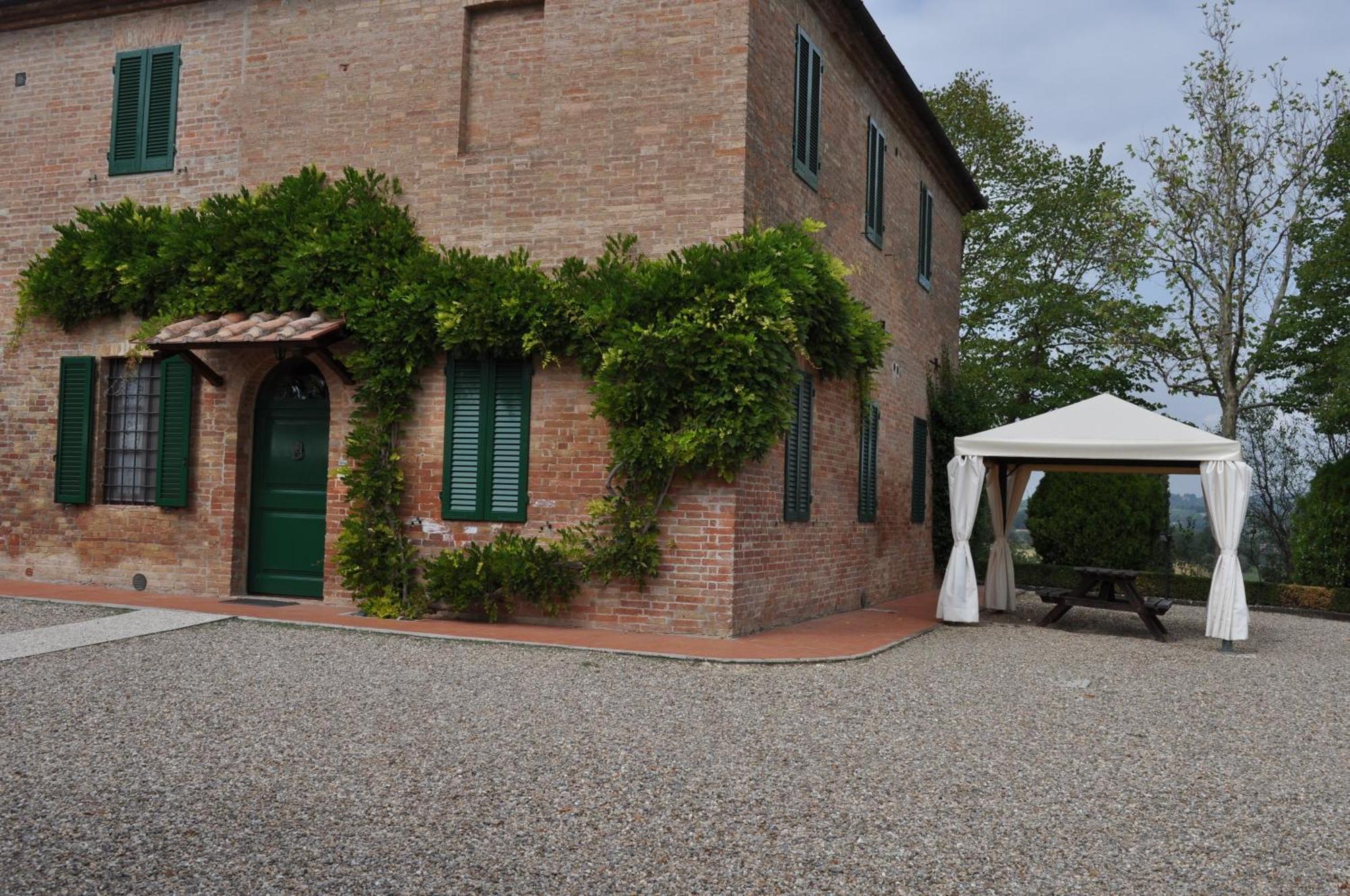 Agriturismo Il Poggiarello Siena Esterno foto