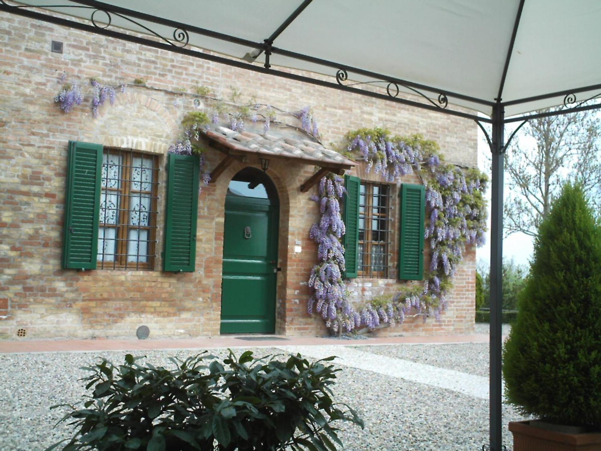 Agriturismo Il Poggiarello Siena Esterno foto