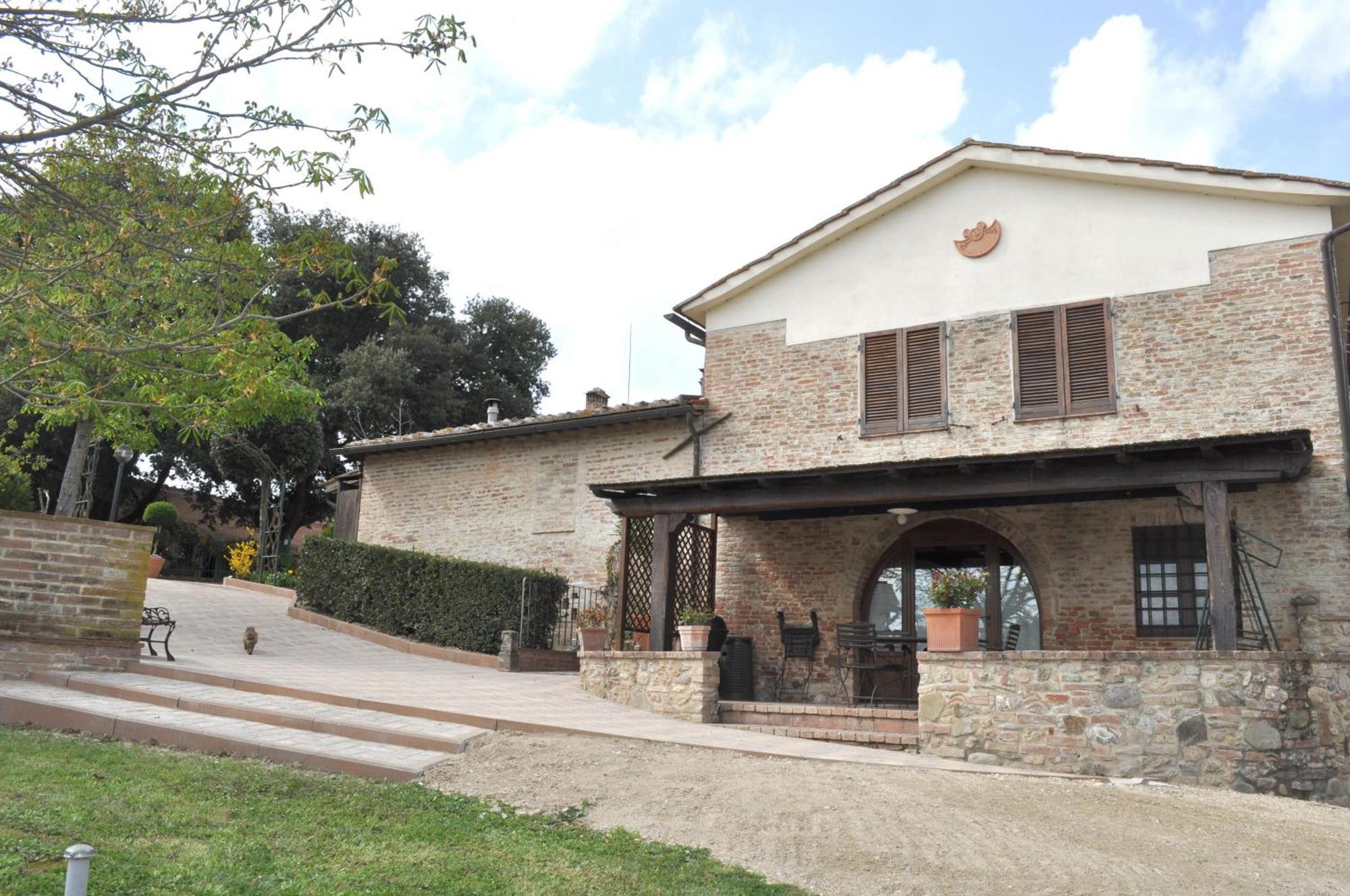 Agriturismo Il Poggiarello Siena Esterno foto