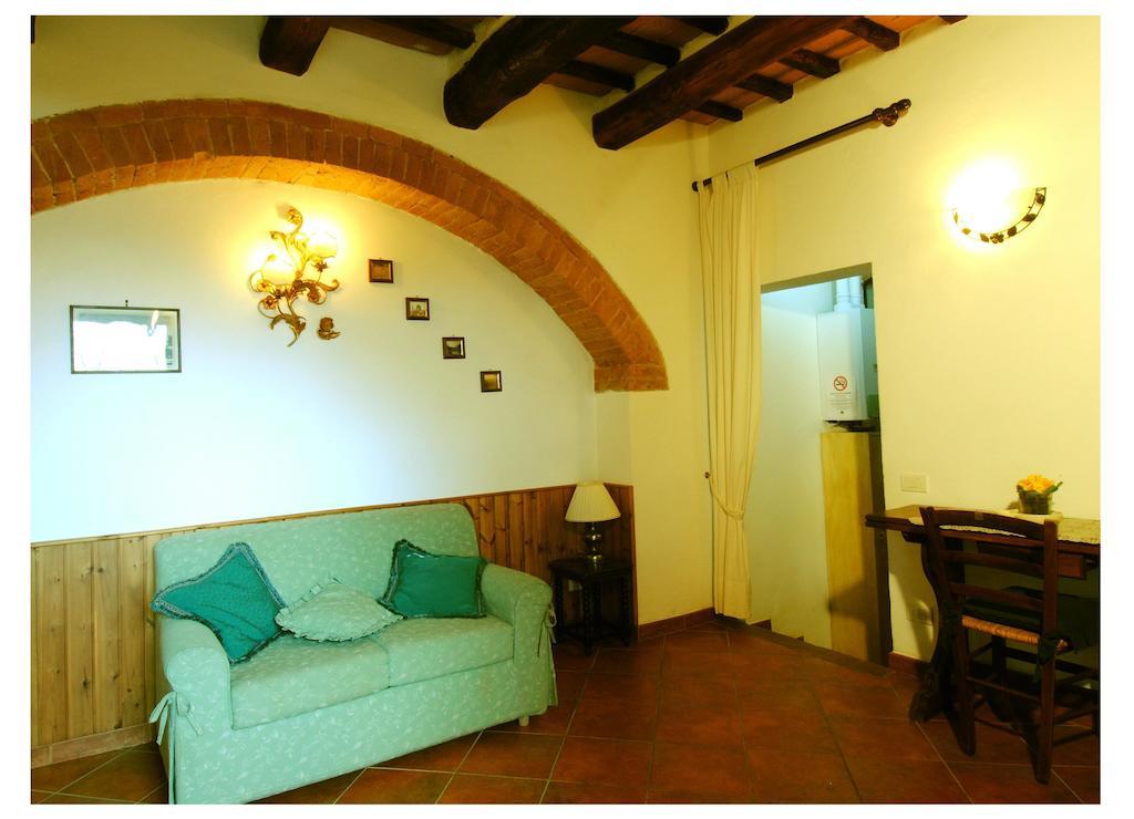 Agriturismo Il Poggiarello Siena Camera foto