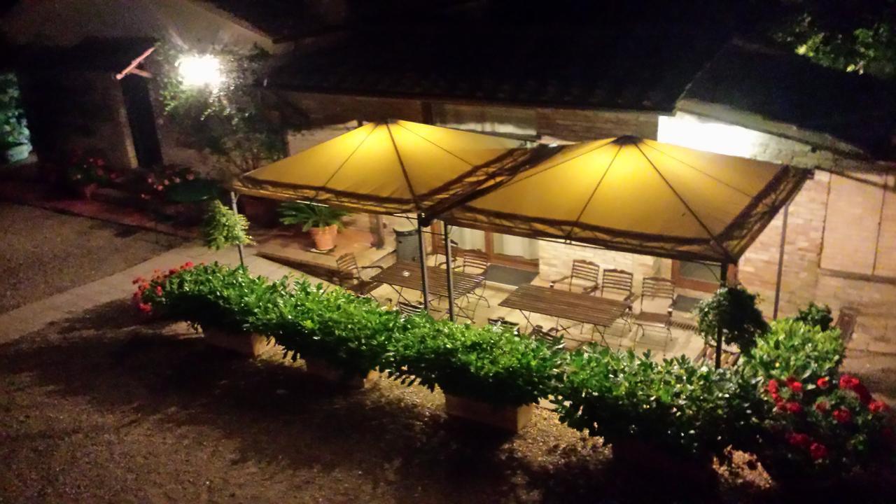 Agriturismo Il Poggiarello Siena Esterno foto