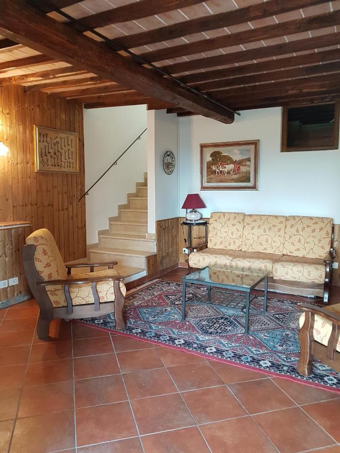 Agriturismo Il Poggiarello Siena Esterno foto