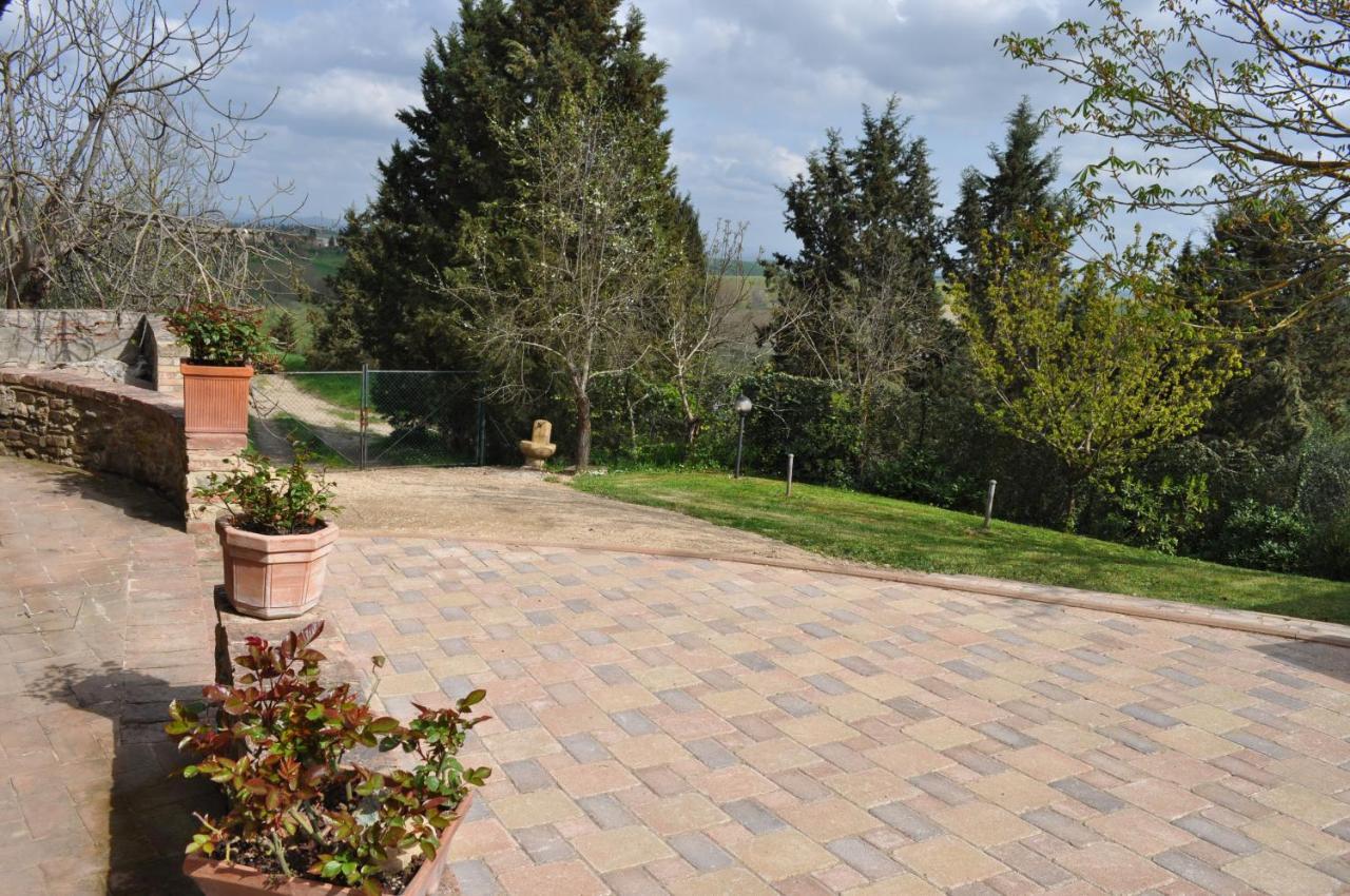 Agriturismo Il Poggiarello Siena Esterno foto