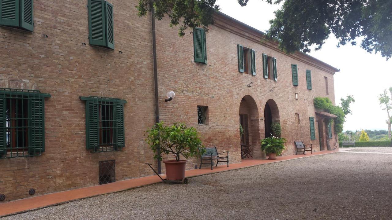 Agriturismo Il Poggiarello Siena Esterno foto